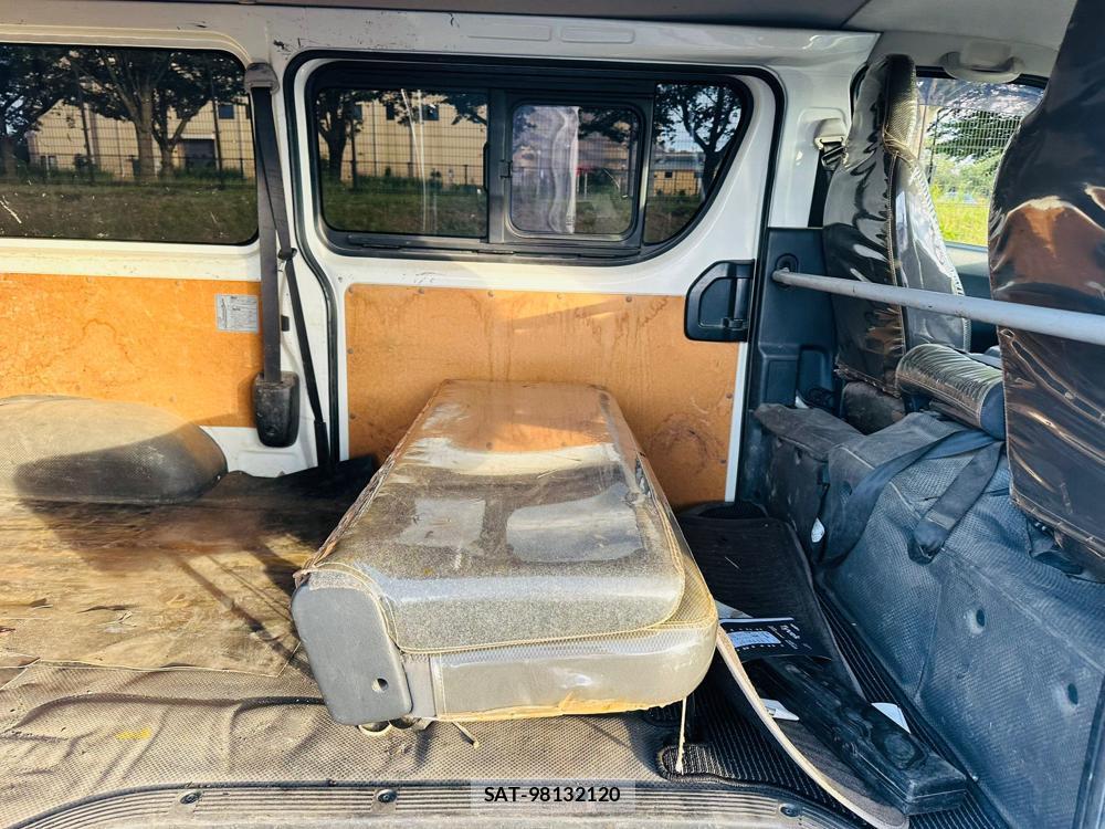Toyota HIACE VAN 2019 7193936-8