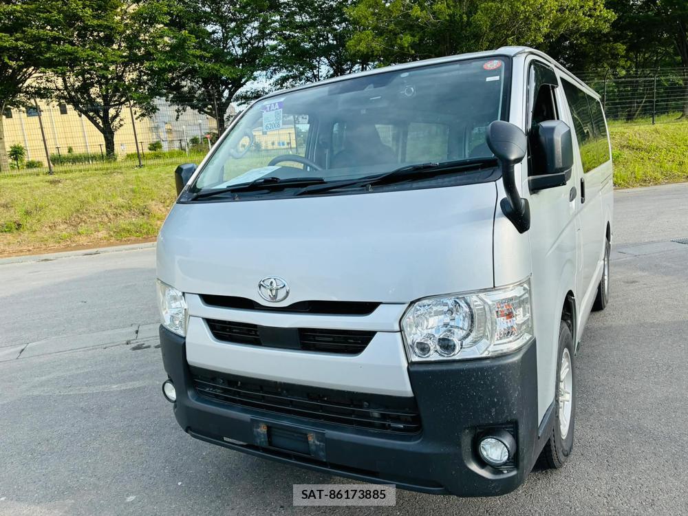 Toyota HIACE VAN 2020 7242602-0