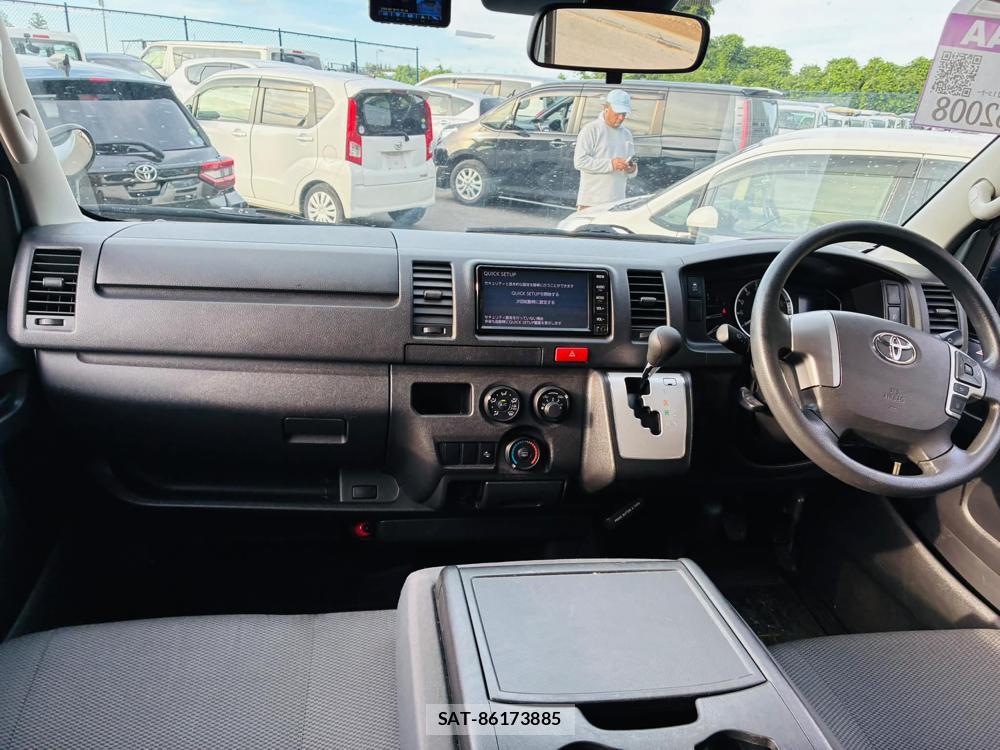 Toyota HIACE VAN 2020 7242602-12