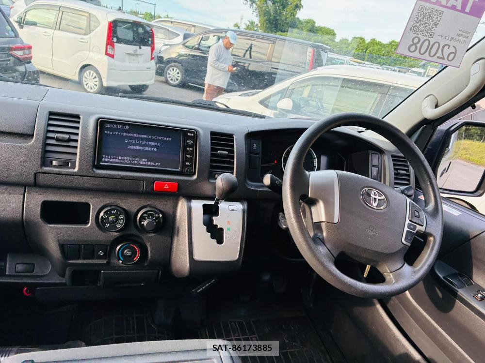 Toyota HIACE VAN 2020 7242602-13