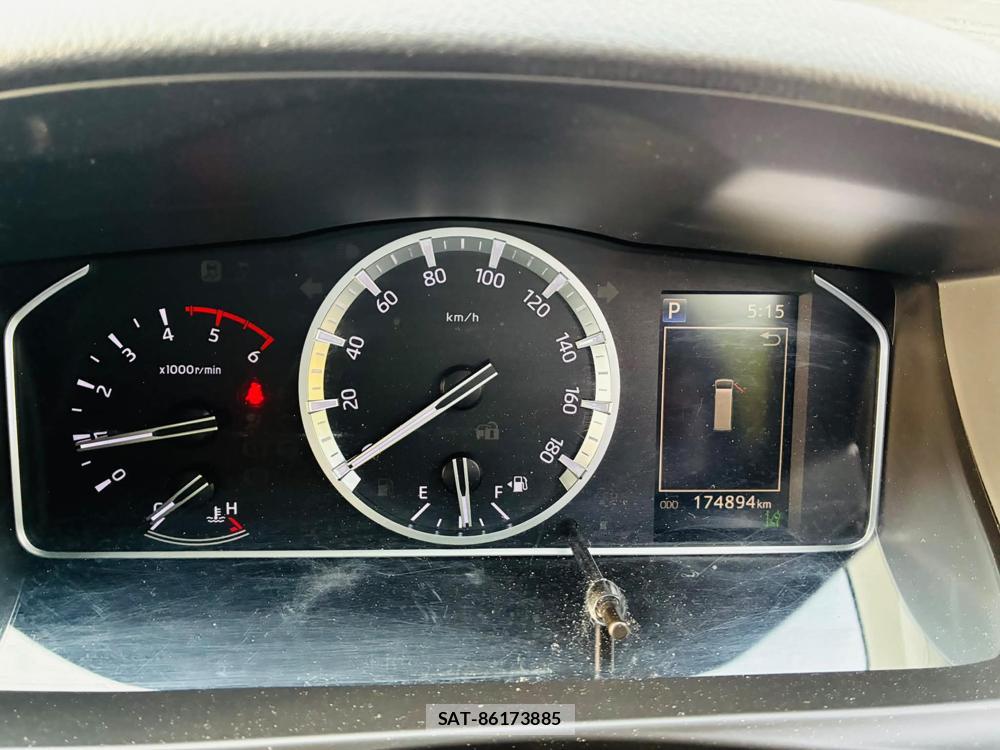 Toyota HIACE VAN 2020 7242602-15