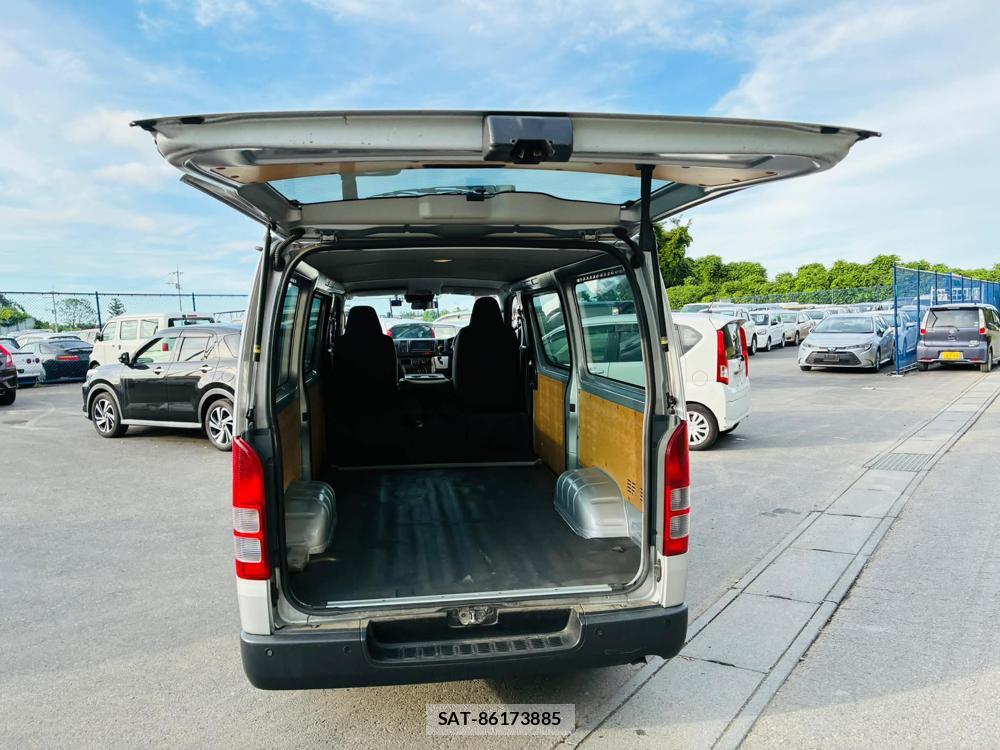 Toyota HIACE VAN 2020 7242602-26