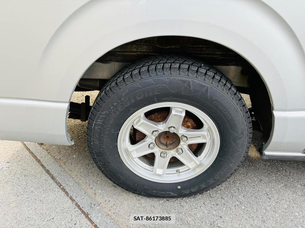 Toyota HIACE VAN 2020 7242602-27