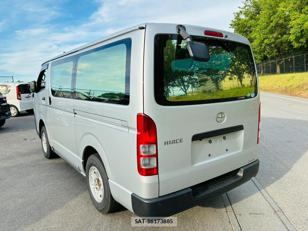 Toyota HIACE VAN 2020 7242602-2