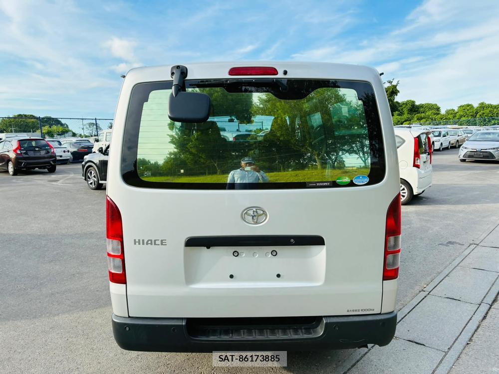 Toyota HIACE VAN 2020 7242602-3