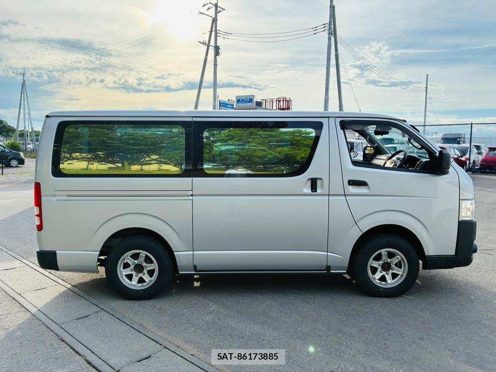 Toyota HIACE VAN 2020 7242602-5