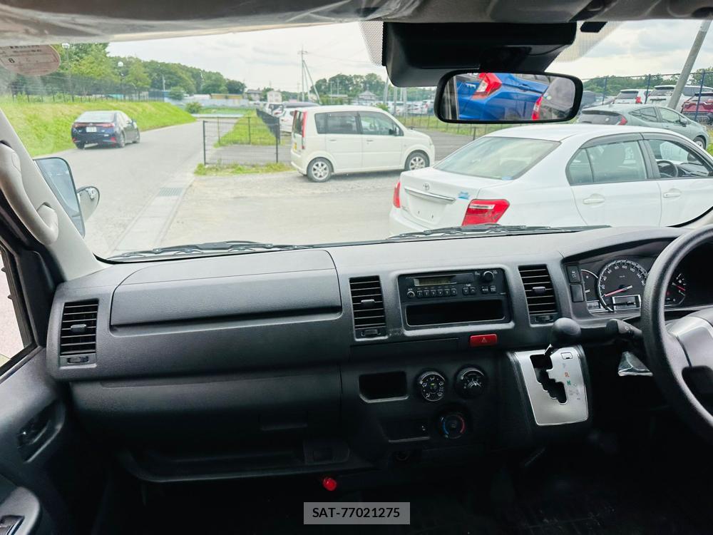 Toyota HIACE VAN 2020 7193938-17