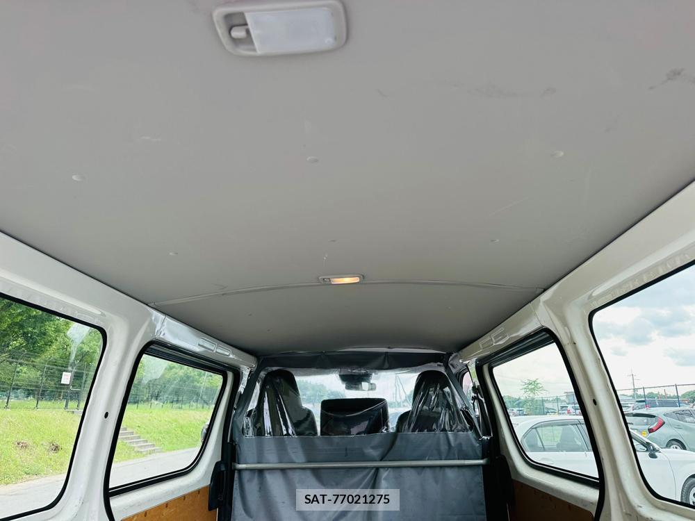 Toyota HIACE VAN 2020 7193938-25