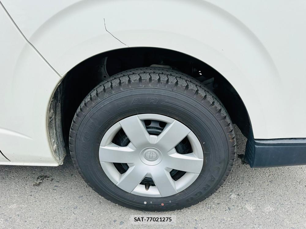 Toyota HIACE VAN 2020 7193938-29
