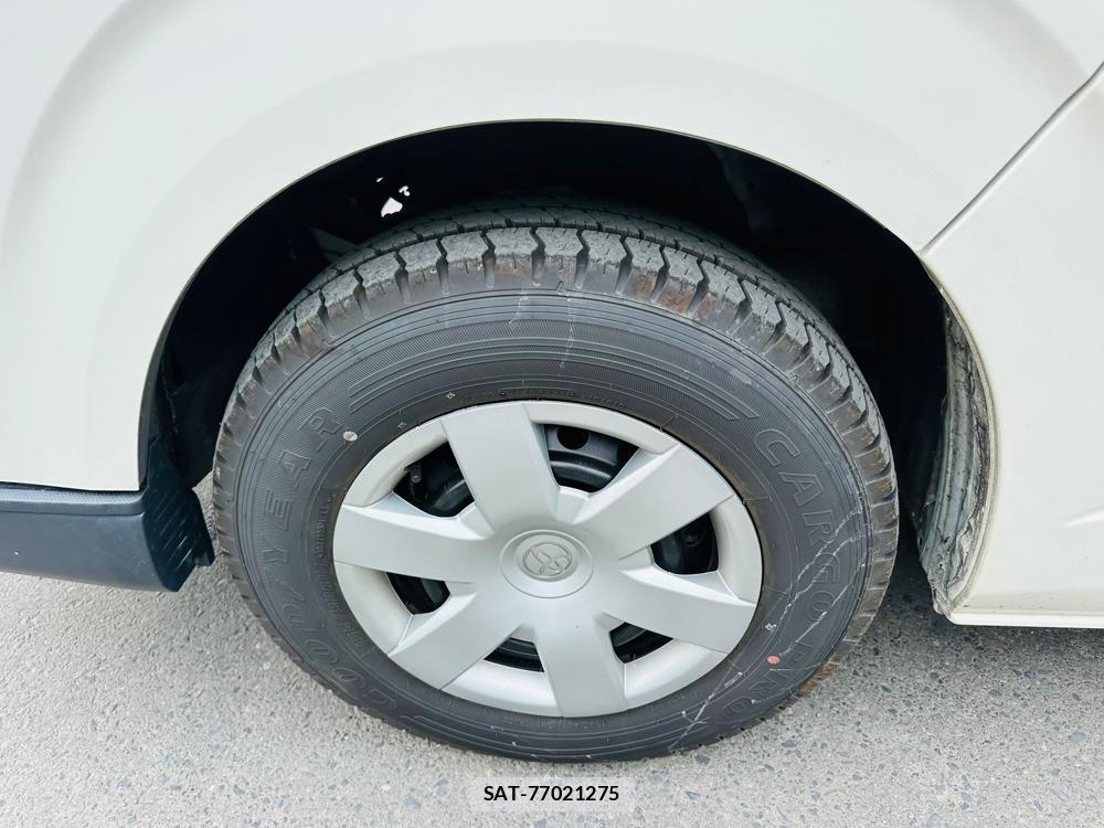 Toyota HIACE VAN 2020 7193938-30
