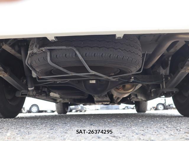 Toyota HIACE VAN 2016-10 7500821-18