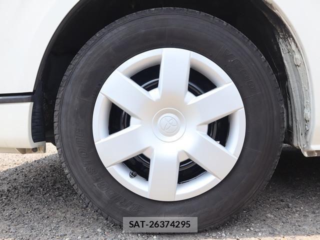 Toyota HIACE VAN 2016-10 7500821-23
