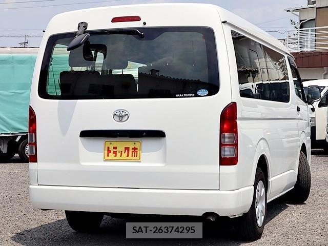 Toyota HIACE VAN 2016-10 7500821-4
