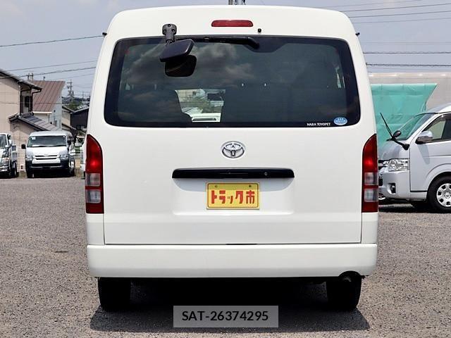 Toyota HIACE VAN 2016-10 7500821-5