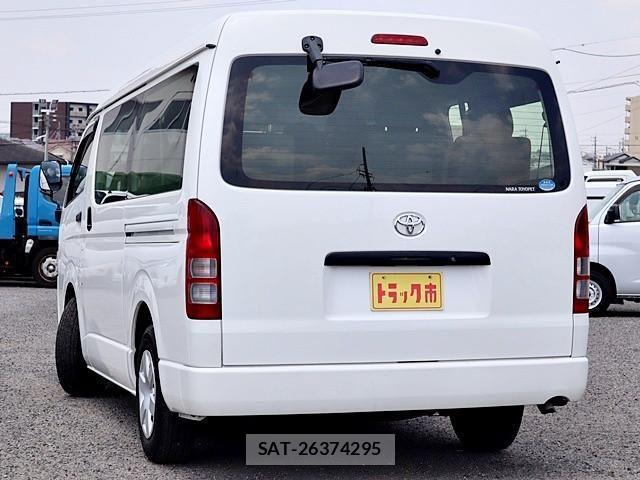 Toyota HIACE VAN 2016-10 7500821-6
