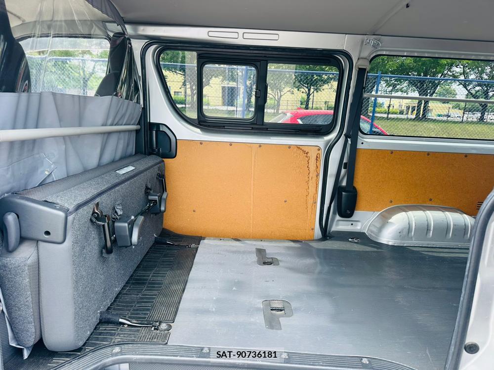Toyota HIACE VAN 2020 7335620-9