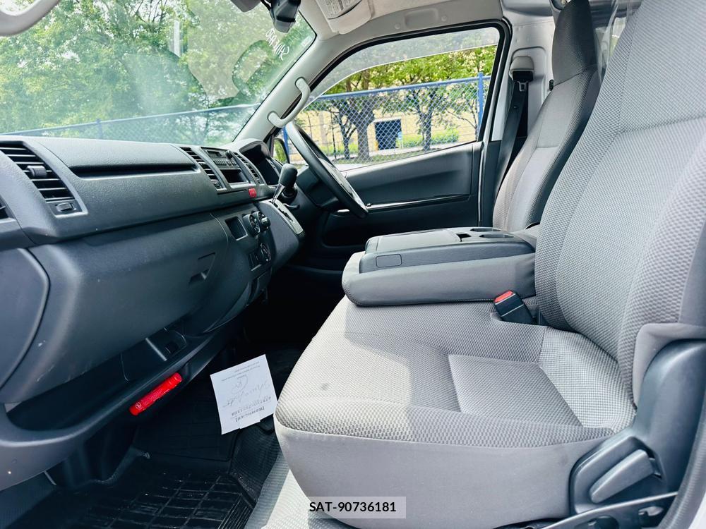 Toyota HIACE VAN 2020 7335620-10