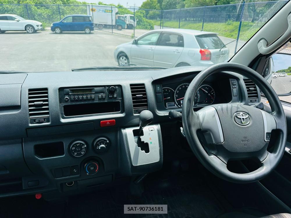 Toyota HIACE VAN 2020 7335620-13