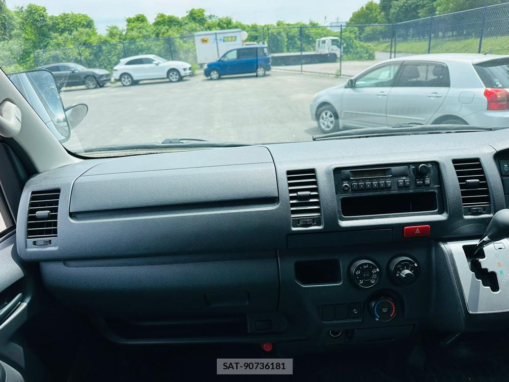 Toyota HIACE VAN 2020 7335620-16