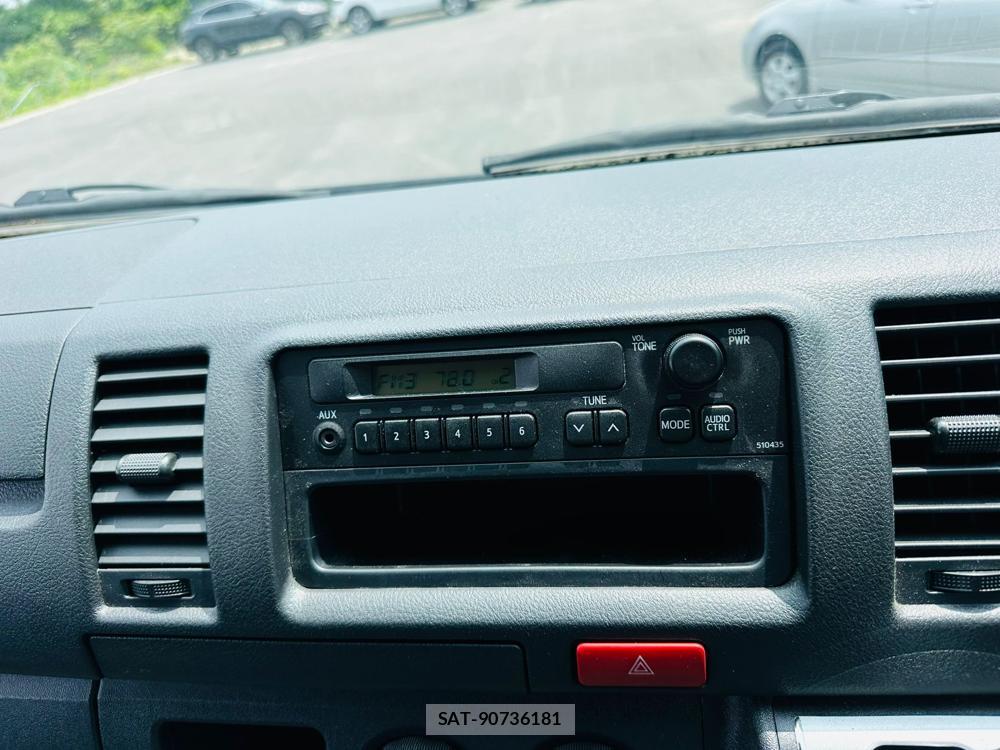 Toyota HIACE VAN 2020 7335620-17