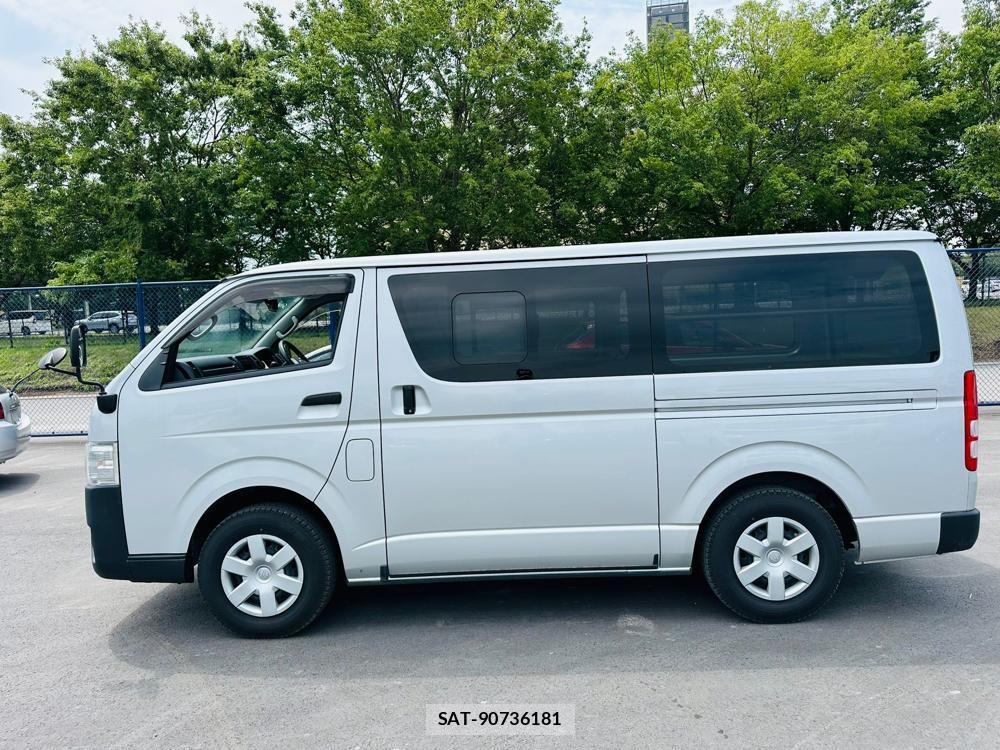 Toyota HIACE VAN 2020 7335620-1