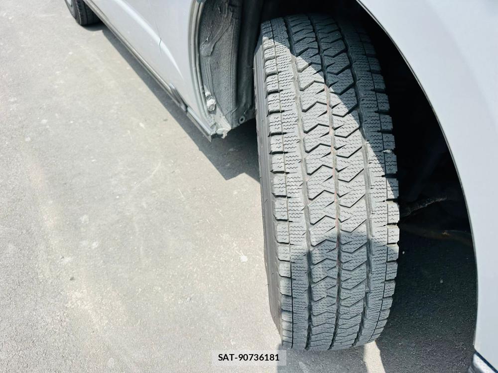 Toyota HIACE VAN 2020 7335620-31