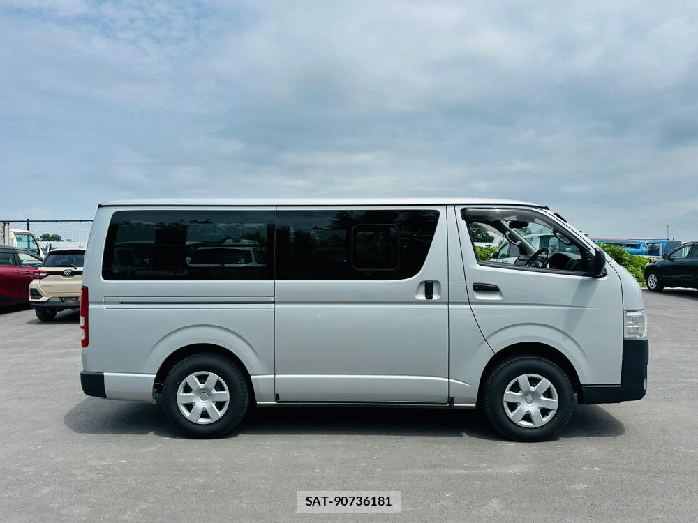 Toyota HIACE VAN 2020 7335620-5