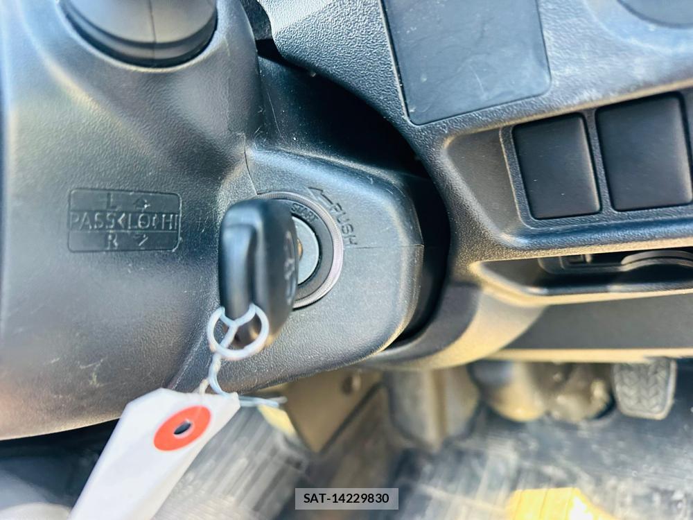 Toyota HIACE VAN 2020 6762415-15