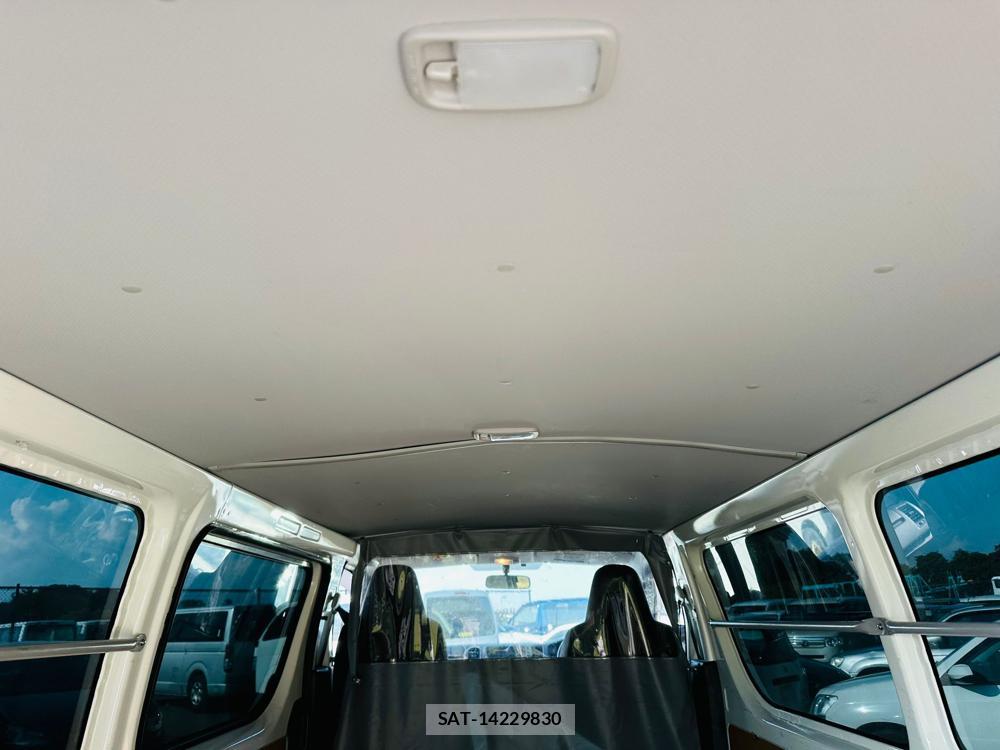 Toyota HIACE VAN 2020 6762415-23