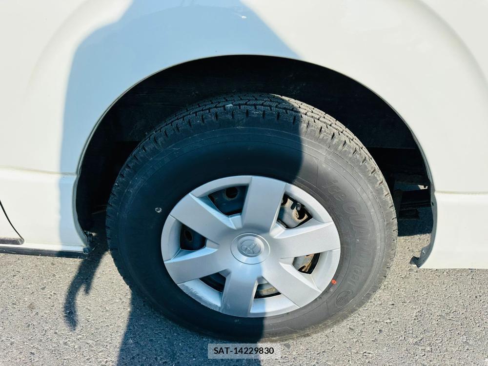 Toyota HIACE VAN 2020 6762415-29