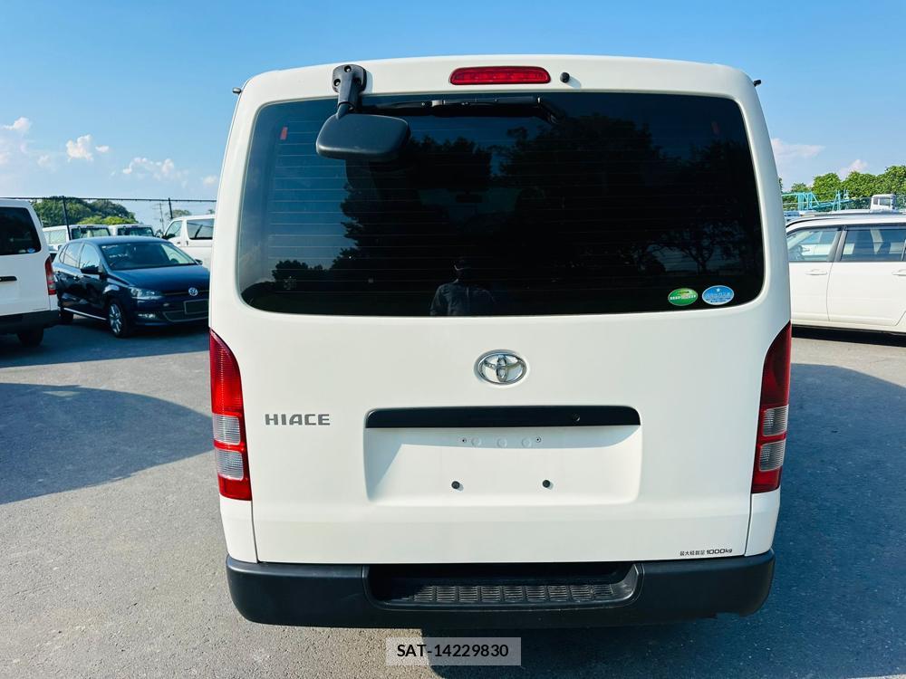 Toyota HIACE VAN 2020 6762415-3
