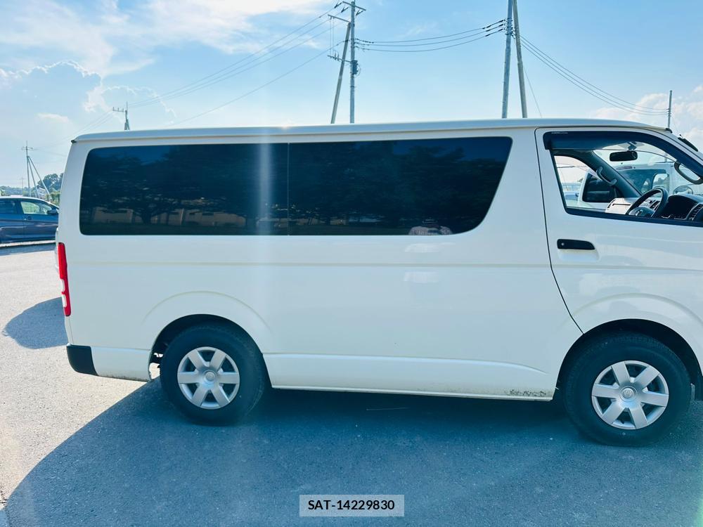 Toyota HIACE VAN 2020 6762415-5
