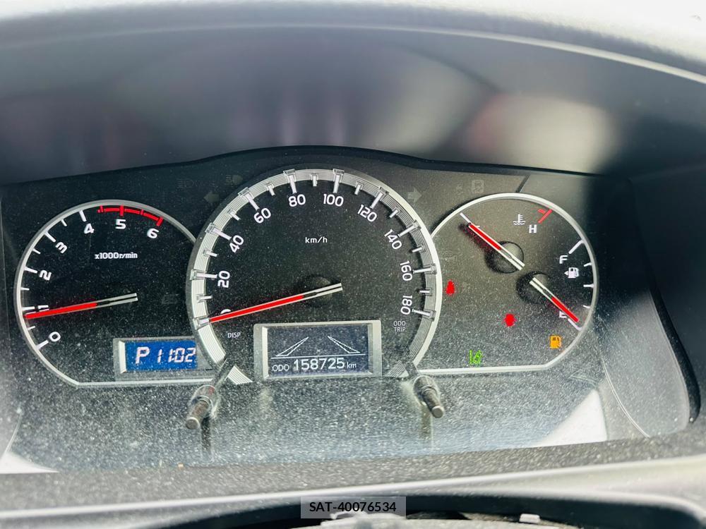 Toyota HIACE VAN 2020-01 7471399-15