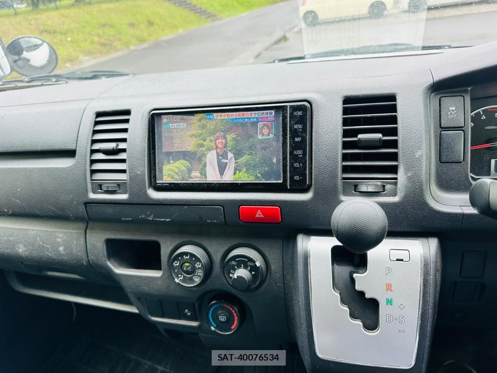 Toyota HIACE VAN 2020-01 7471399-19
