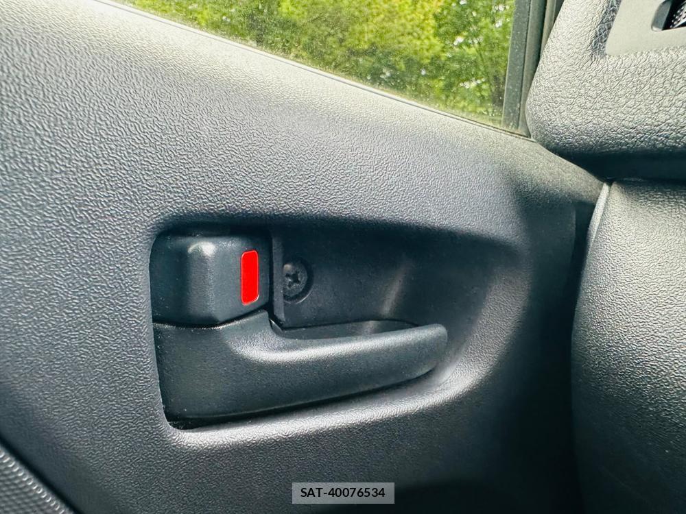 Toyota HIACE VAN 2020-01 7471399-22