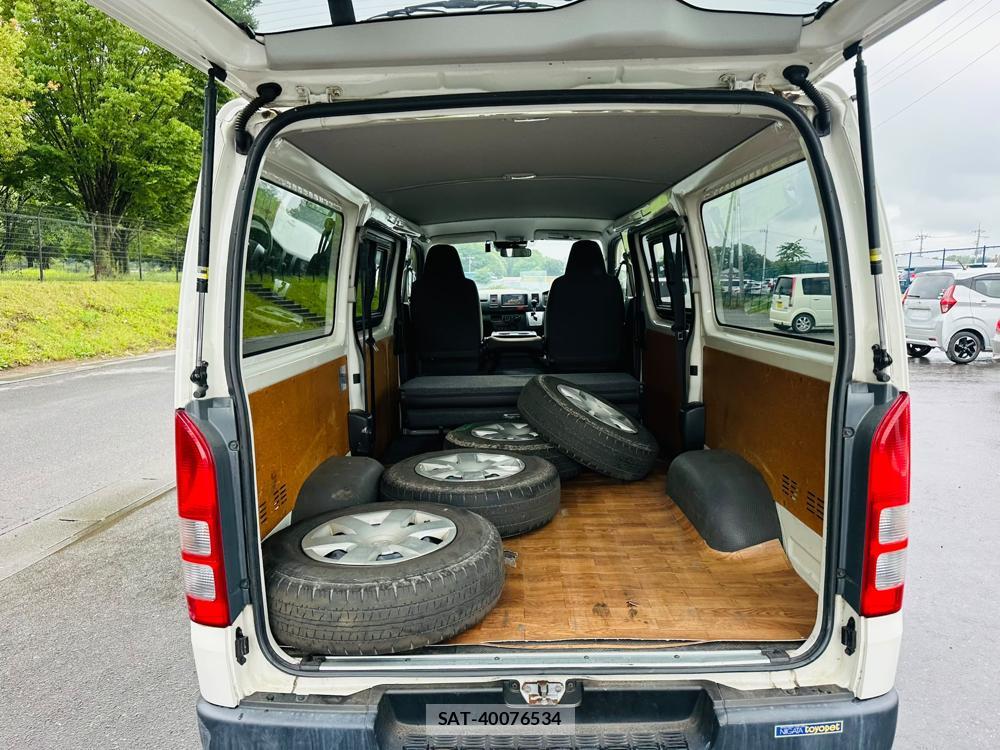 Toyota HIACE VAN 2020-01 7471399-25