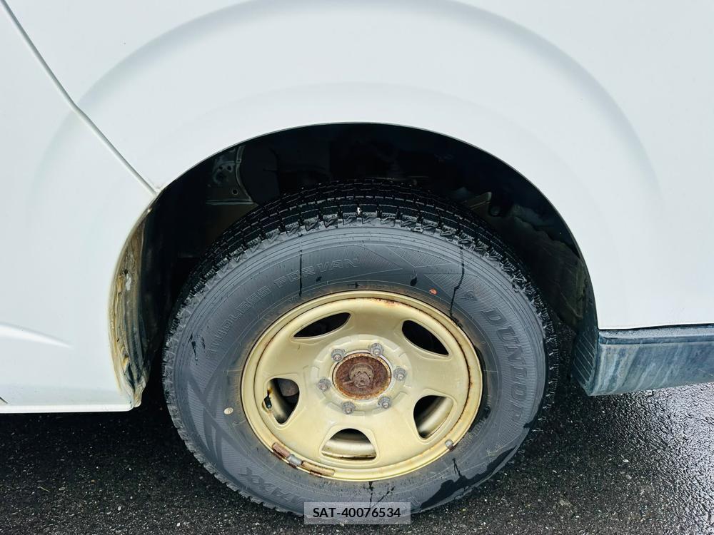 Toyota HIACE VAN 2020-01 7471399-28
