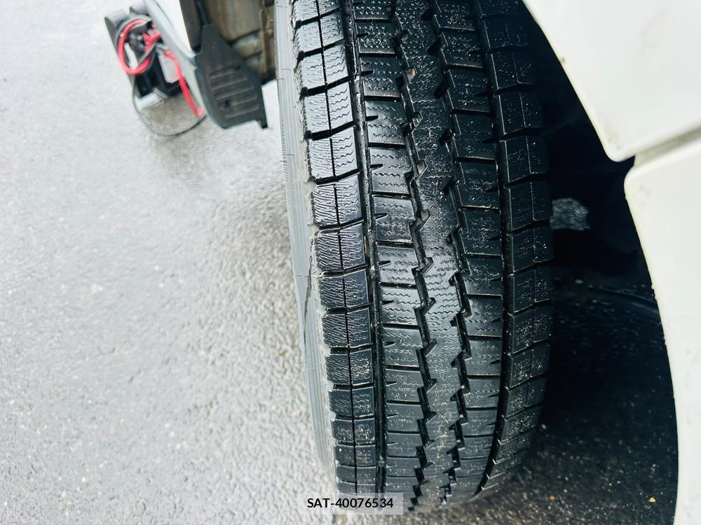 Toyota HIACE VAN 2020-01 7471399-31