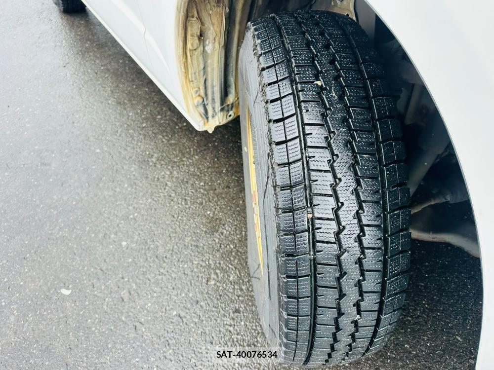 Toyota HIACE VAN 2020-01 7471399-32