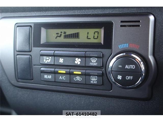 Toyota HIACE VAN 2024-03 7508780-6