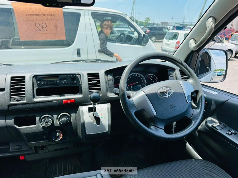 Toyota HIACE VAN 2020-05 7534251-13