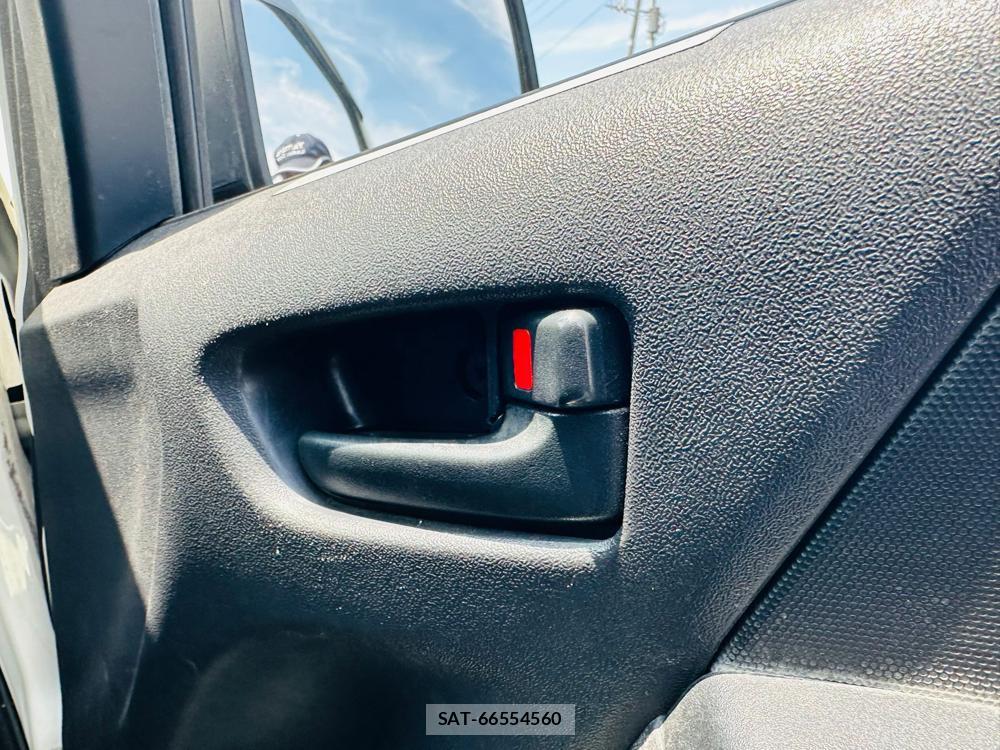 Toyota HIACE VAN 2020-05 7534251-20