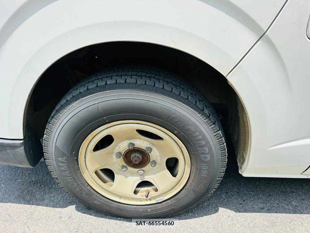 Toyota HIACE VAN 2020-05 7534251-29