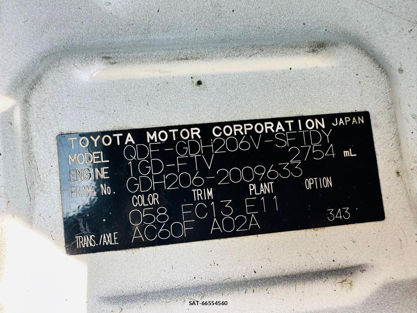 Toyota HIACE VAN 2020-05 7534251-33