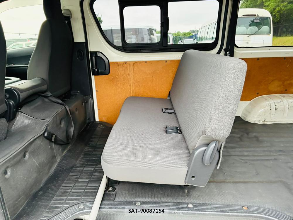 Toyota HIACE VAN 2019 7335626-9