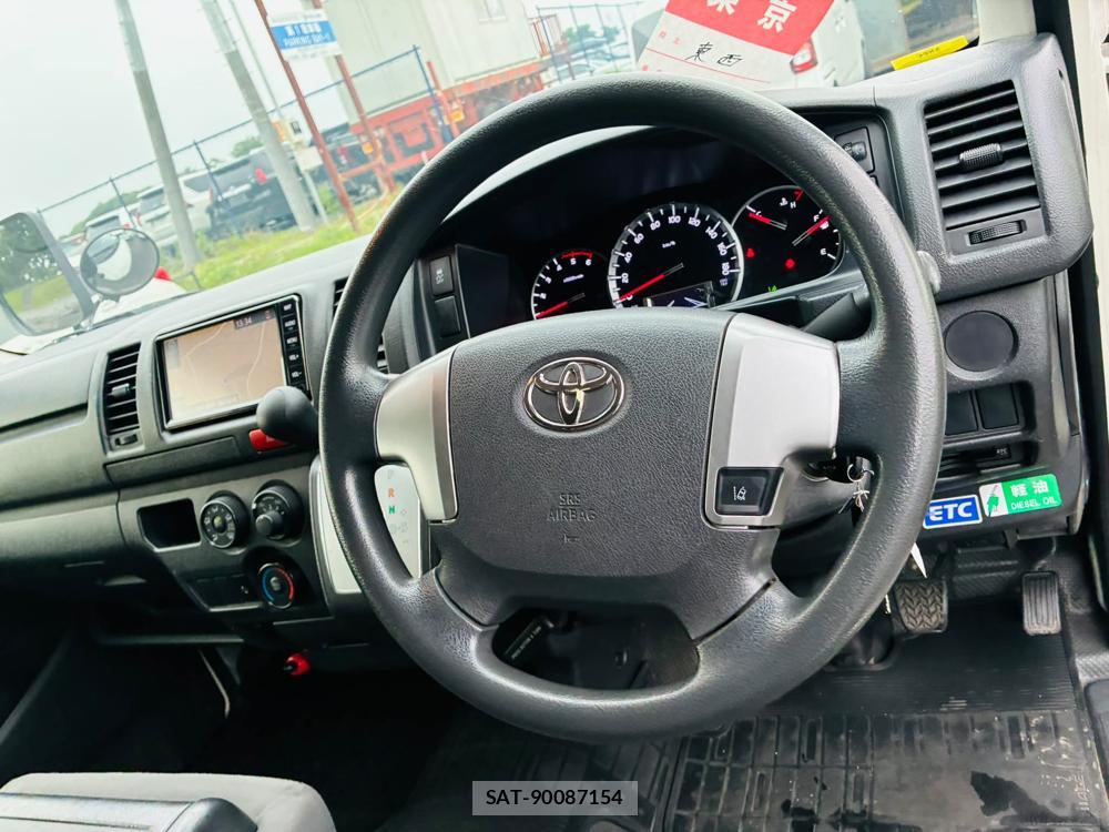 Toyota HIACE VAN 2019 7335626-14