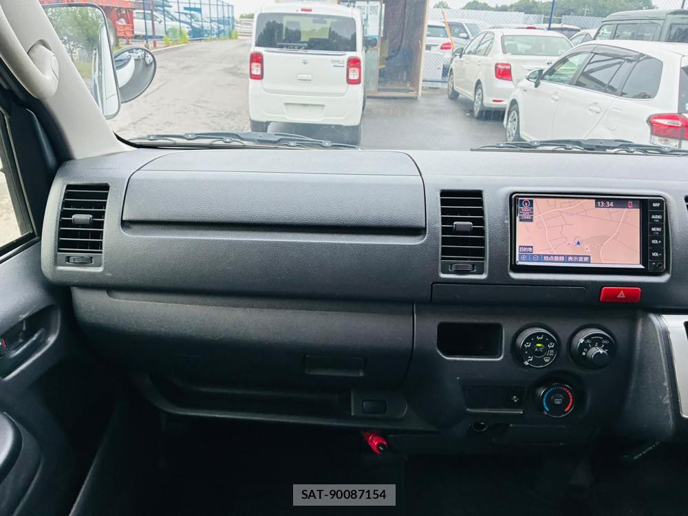 Toyota HIACE VAN 2019 7335626-17