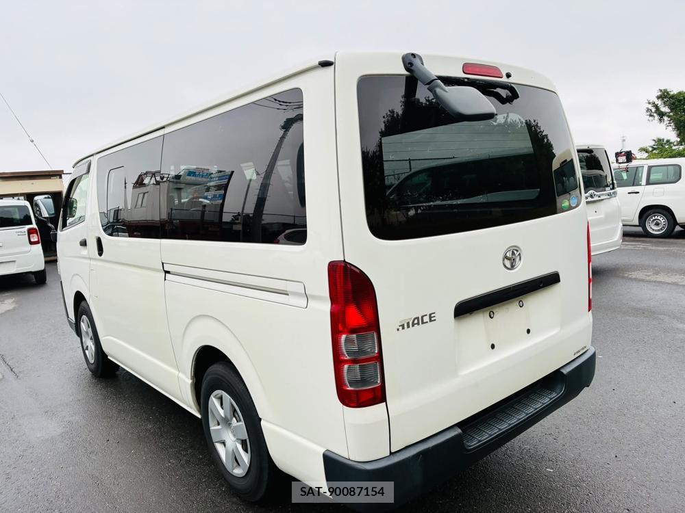 Toyota HIACE VAN 2019 7335626-2