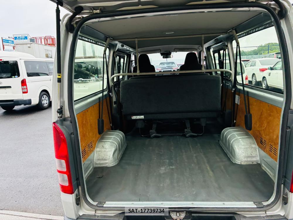 Toyota HIACE VAN 2020 7335628-24