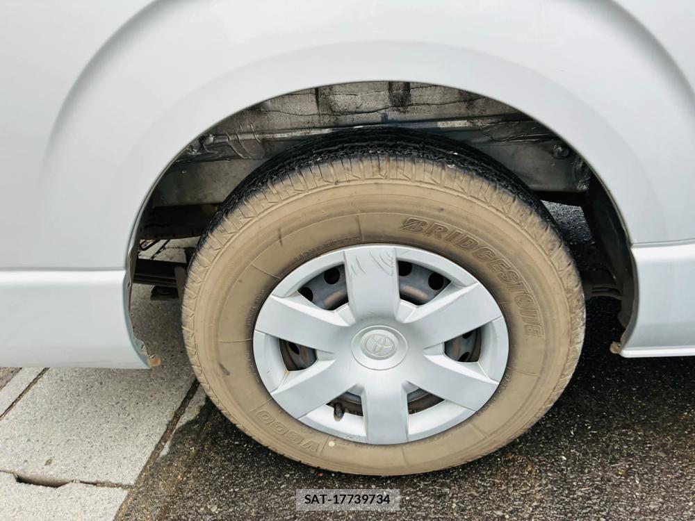 Toyota HIACE VAN 2020 7335628-26
